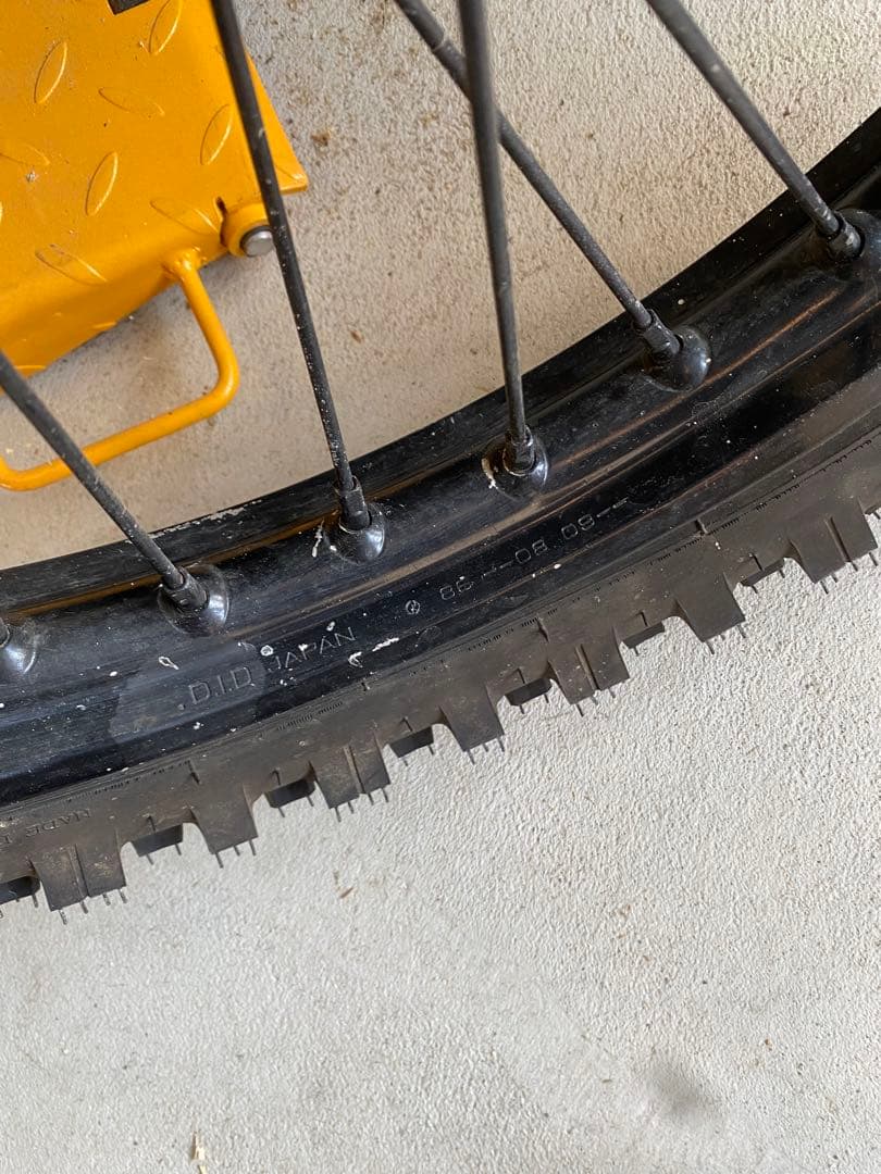 KLX250 前後ホイールセット　タイヤ山あり