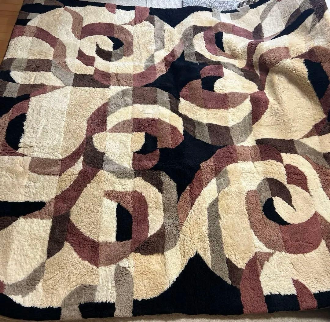 【良品、値下げ】丸八真綿　高級カーペット　200✖️200（送料込み）