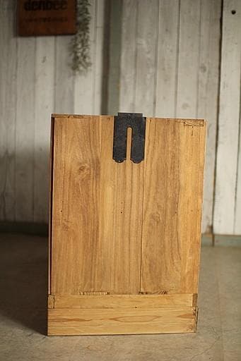 味のある木製の引き出し2段　チェスト　桐箪笥　タンス　収納　古家具　古民家