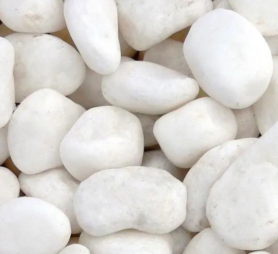 ホワイト　ストーン 砂利　玉砂利