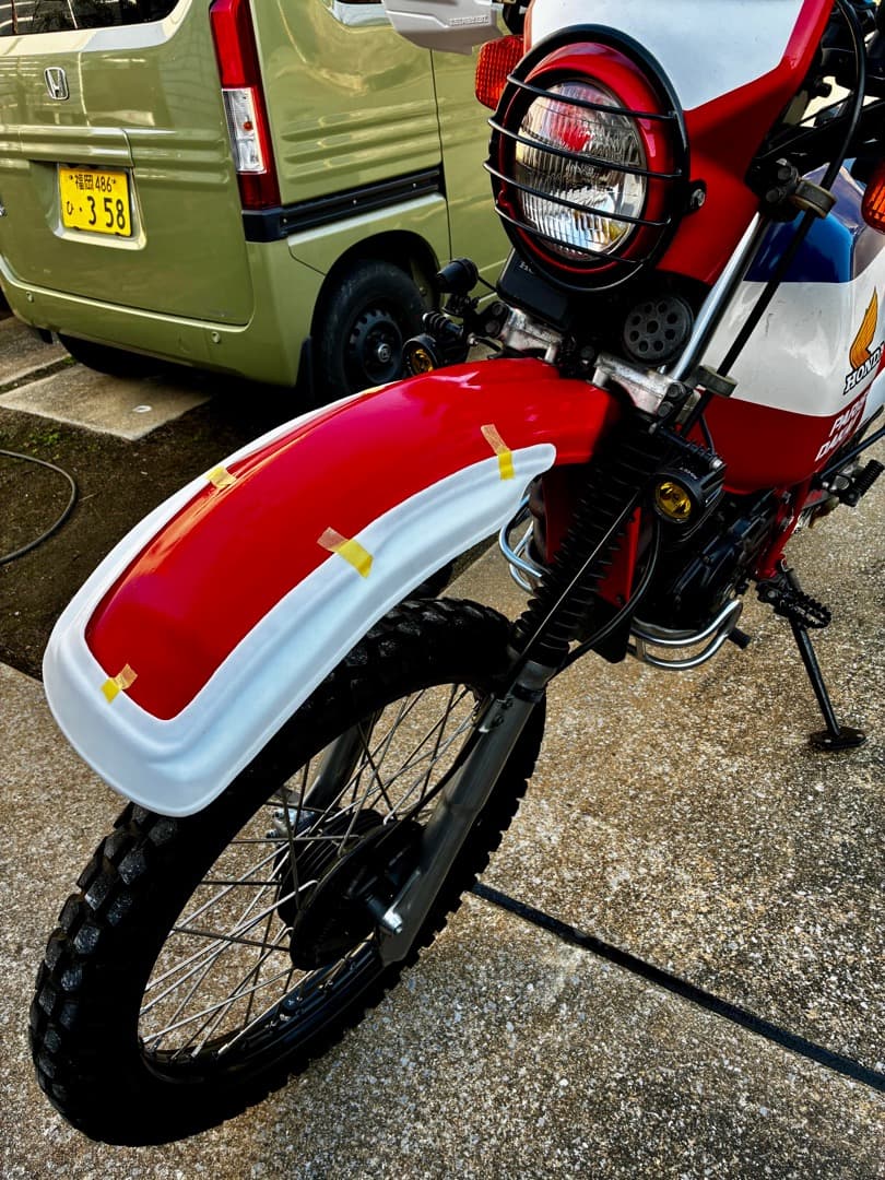 新品・絶版再現】Honda XL250R パリダカ フロントオーバーフェンダー