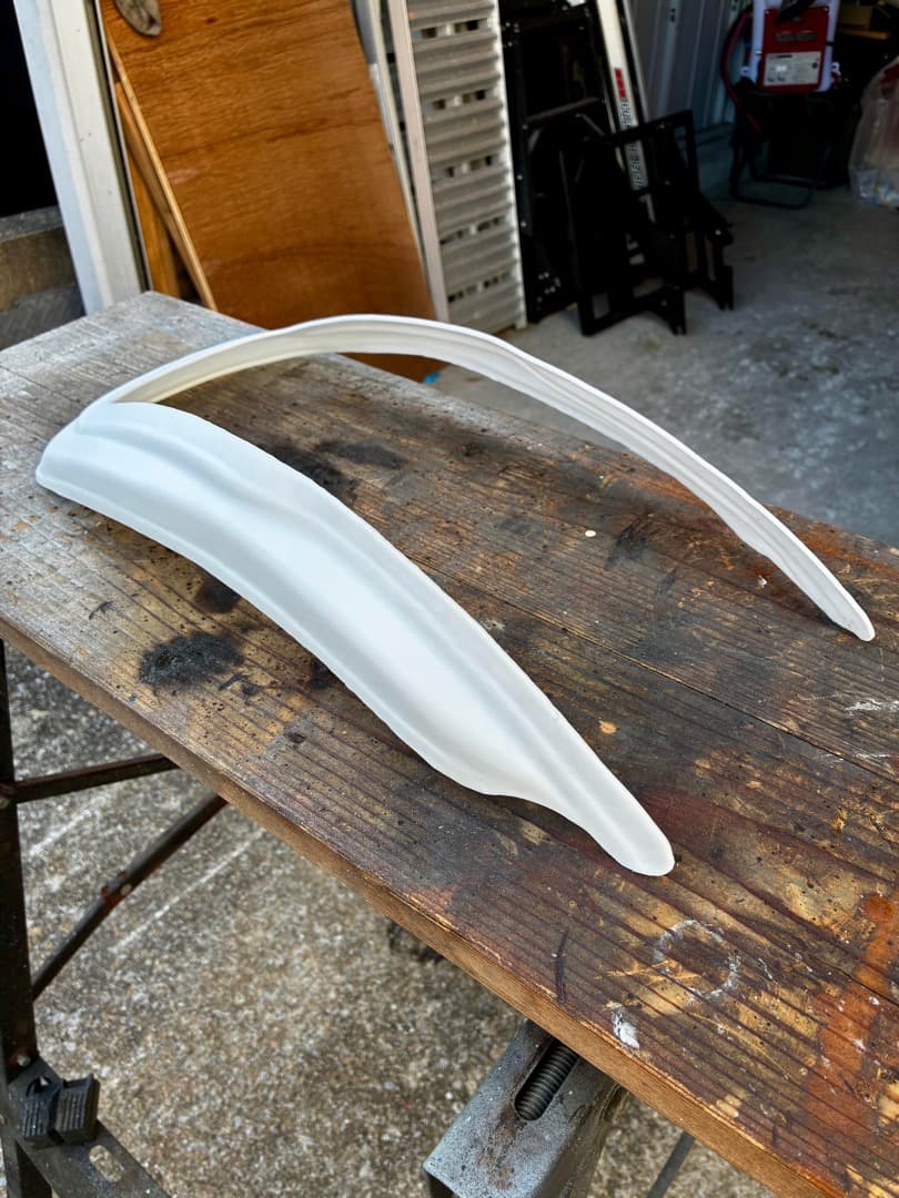 新品・絶版再現】Honda XL250R パリダカ フロントオーバーフェンダー