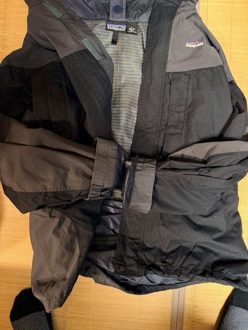 るー　02s Patagonia ストームジャケット　Lサイズ　紺×灰