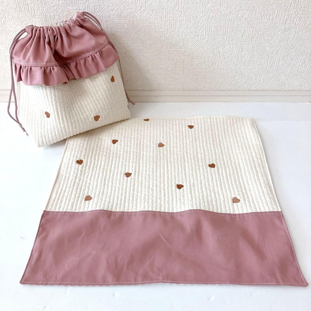 レッスンバッグ 上履き入れ　体操服袋　ランチョンマット　巾着袋　ヌビ　ハート刺繍
