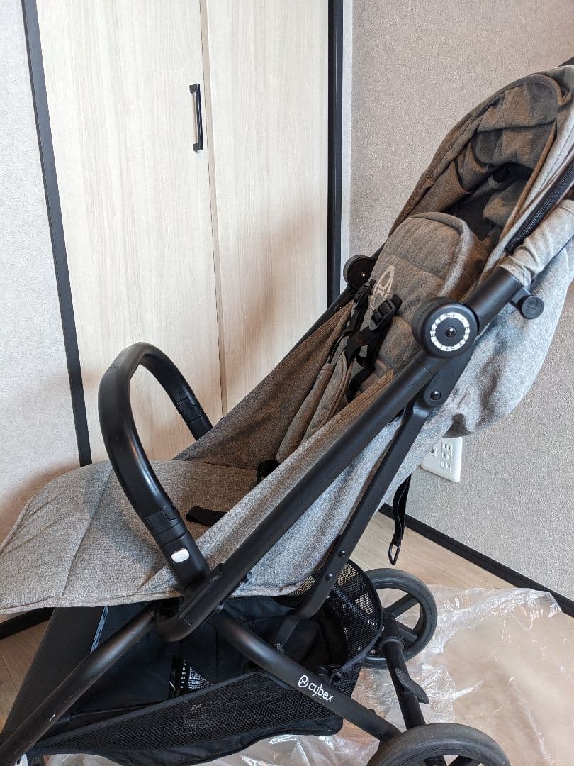 Cybex イージーSプラス Eezy S+plus