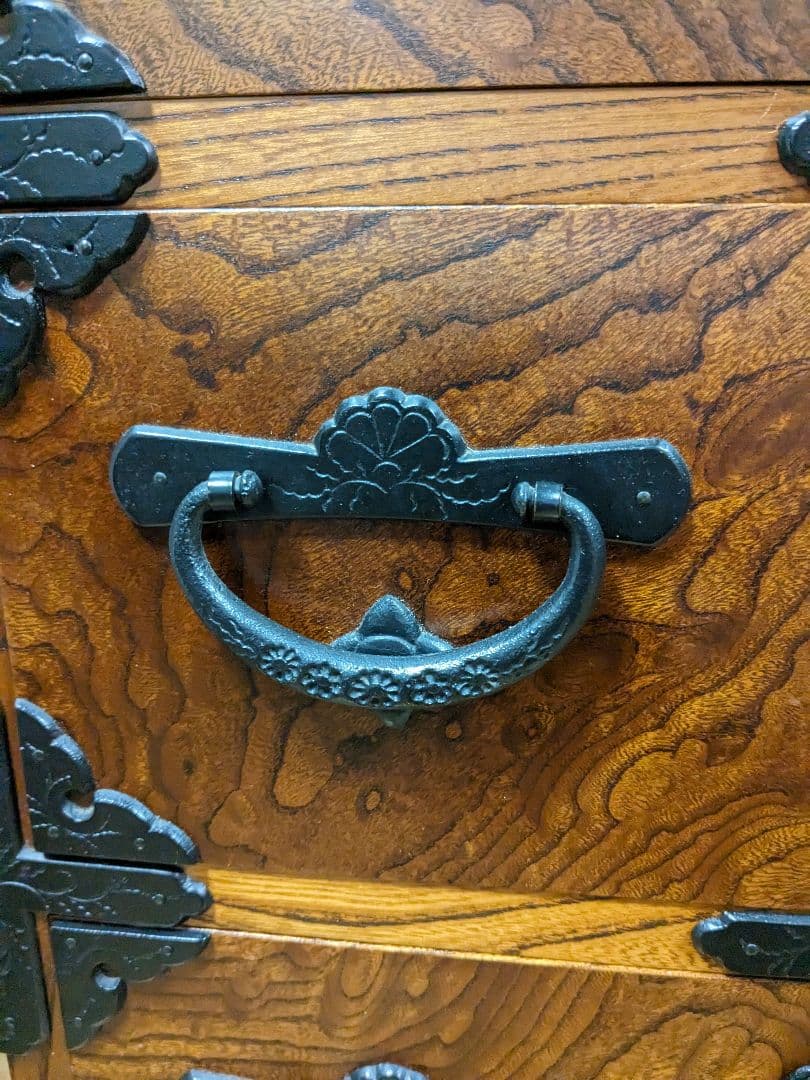 岩谷堂風箪笥 車箪笥 伝統工芸 民芸家具 時代箪笥 高級 和家具 和箪笥