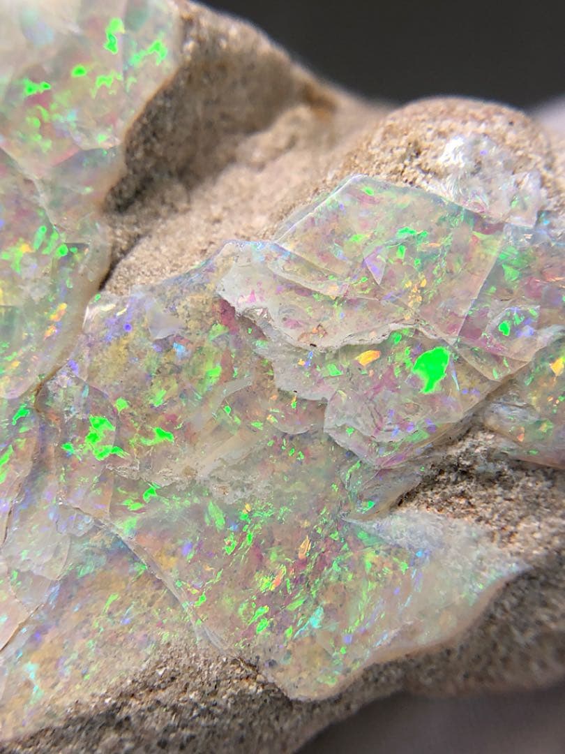 自然の美 オパール 原石 274ct