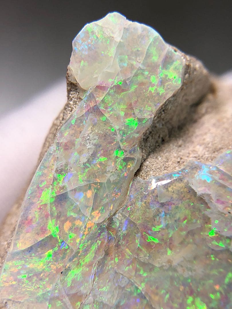 自然の美 オパール 原石 274ct