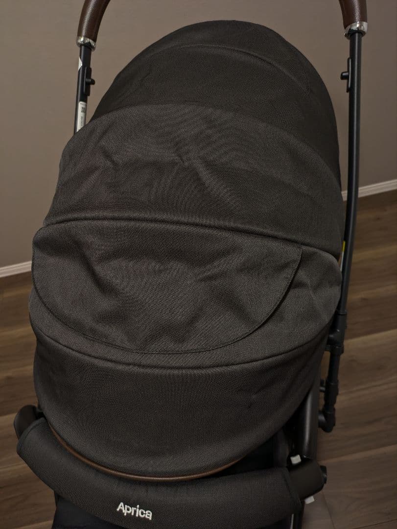 【美品】Aprica ラクーナ クッションフリー ブラック AB型