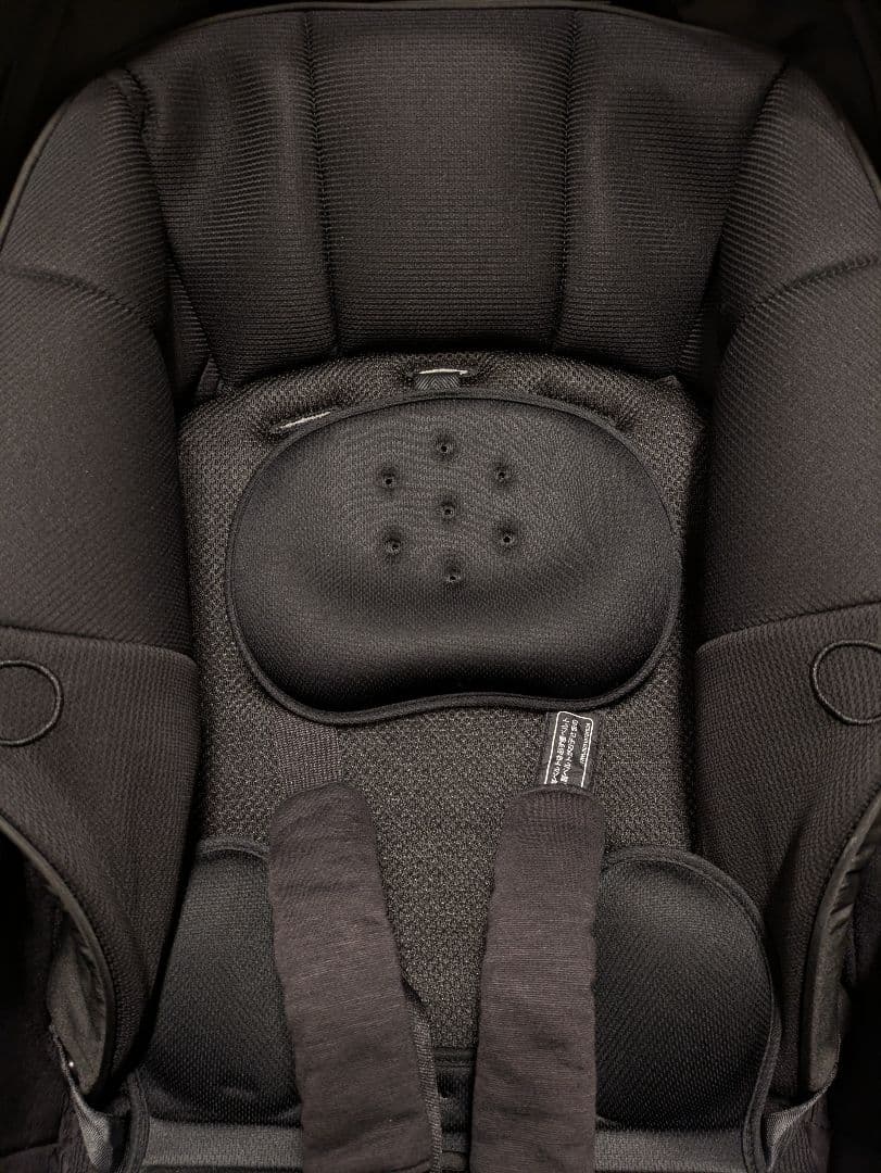 【美品】Aprica ラクーナ クッションフリー ブラック AB型