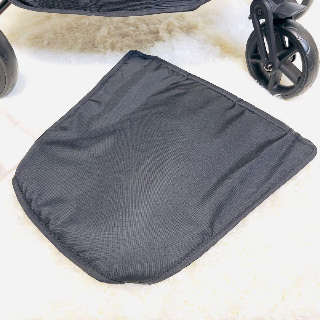 【ほぼ未使用品】Mompush Wiz AB型 コンバーチブル ベビーカー 黒