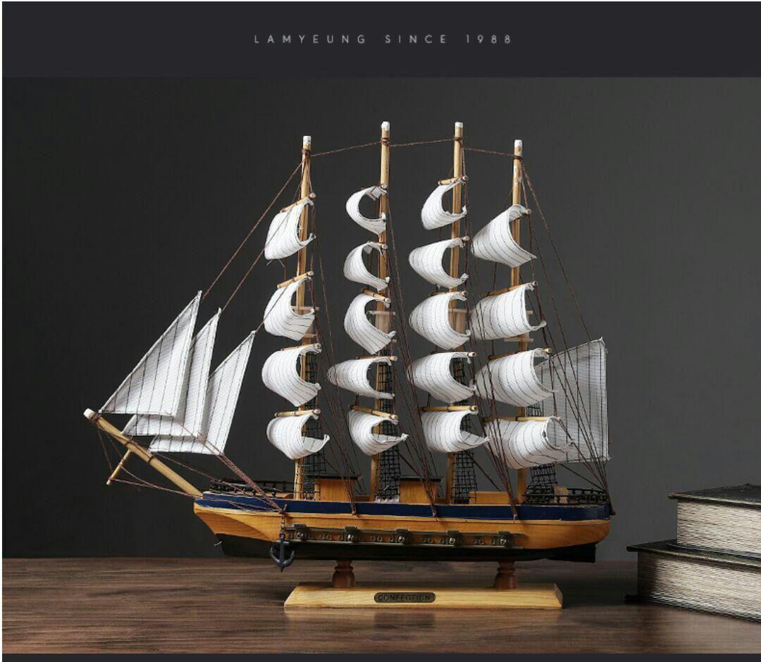 木製帆船の模型はアイデア装飾品を並べます