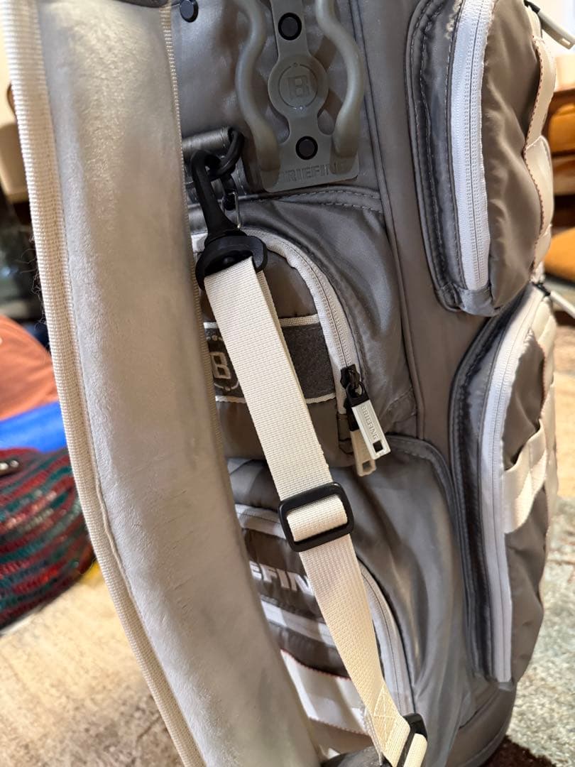 ブリーフィング　キャディバック