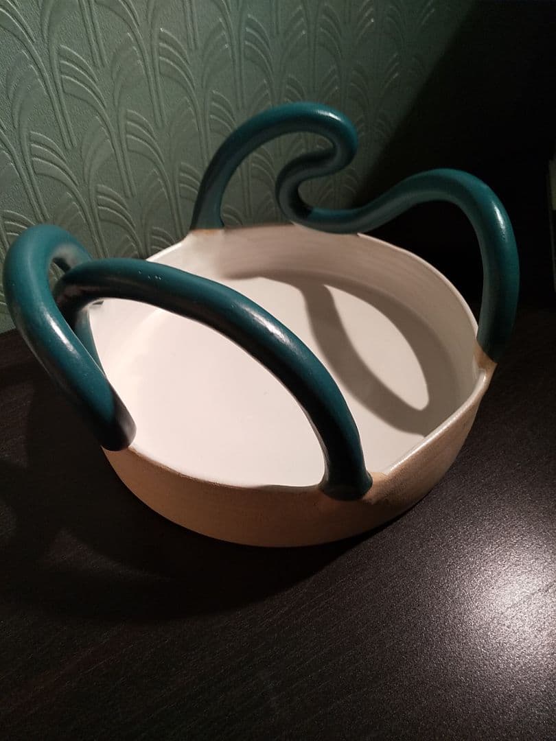 MILO MADE （ミロメイド）☆ユニークな陶器のオブジェ（フルーツボウル）