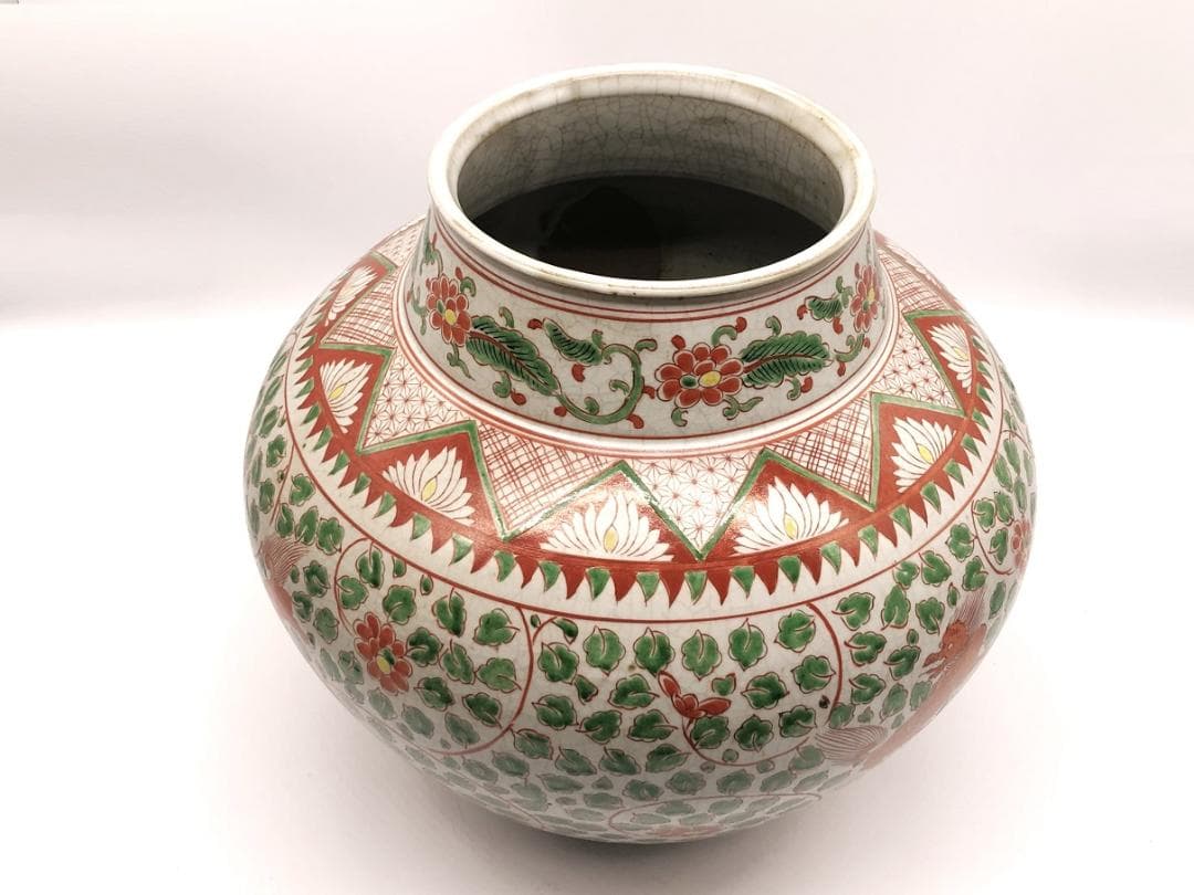 【 獅子草花文寸胴壺 】　倣宋赤絵　九谷骨董