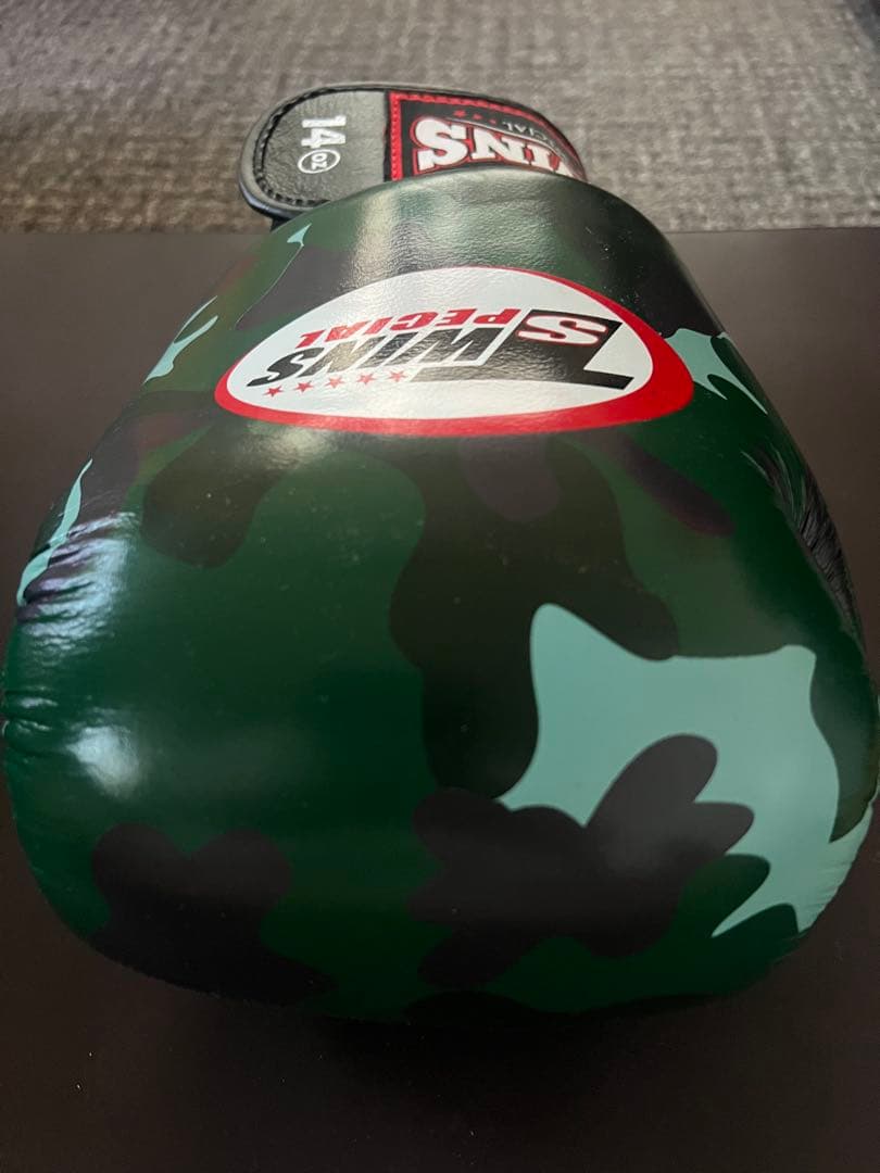 TWINS SPECIAL ボクシンググローブ 14oz 迷彩柄　本革