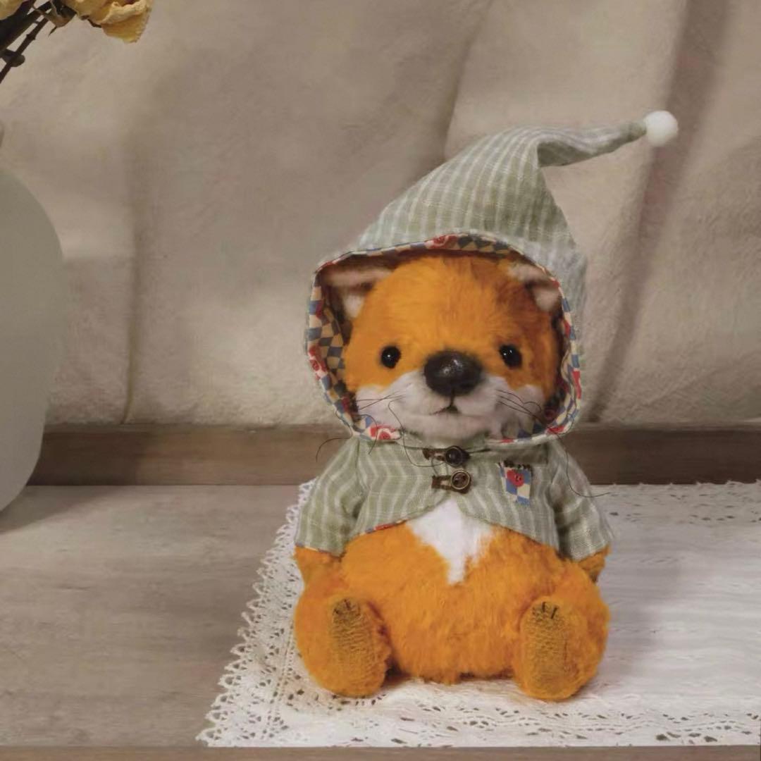 微笑むキツネさん アーティストベア 海外作家様 ハンドメイド ぬいぐるみ 置物