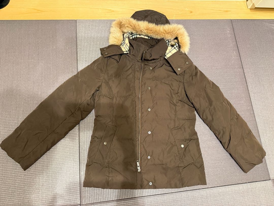 Burberry ブラウン ダウンジャケット　38