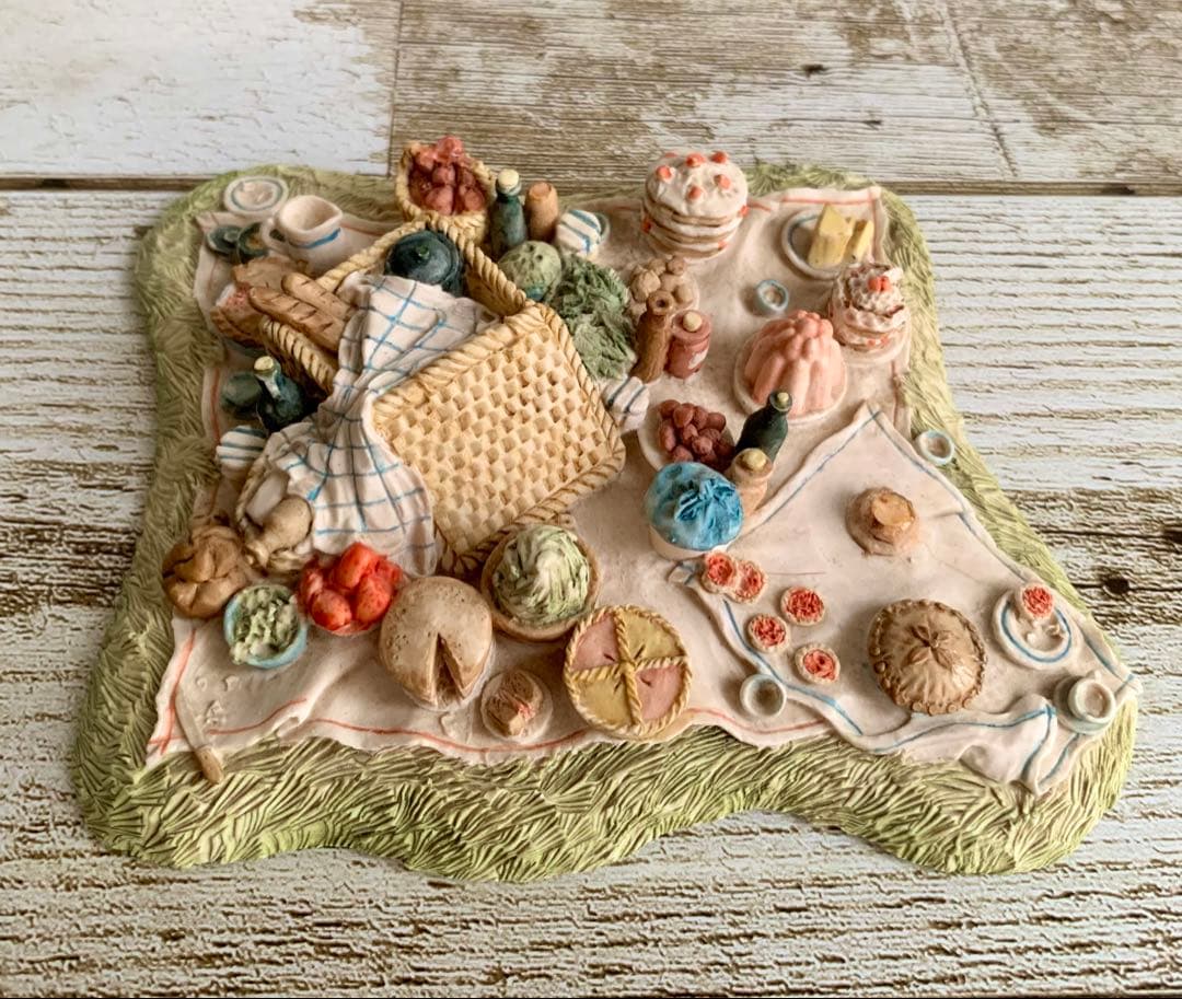 ピクニックブランケット ブランブリーヘッジ フィギュリン 置物