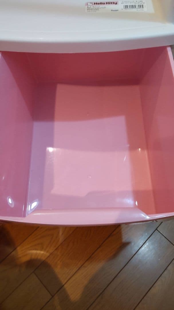 ハローキティ　チェストハンガーラック　アイリスオーヤマ　収納　引出し　サンリオ