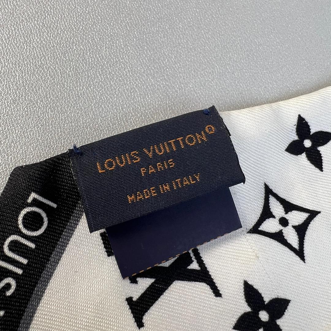LOUIS VUITTON タグ付き スカーフA-10679