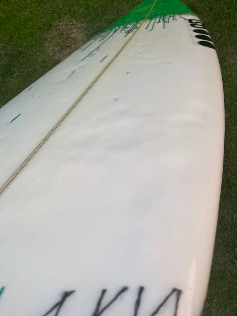 サーフボード 5'10ショートボード LSD(手渡し希望)