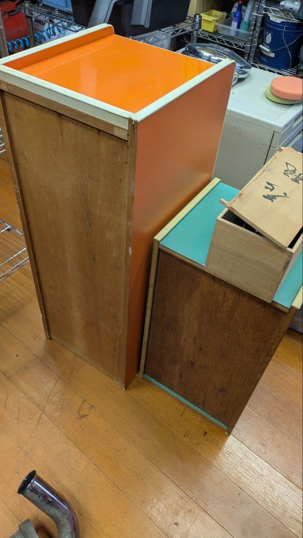 昭和レトロ オレンジ色 引き出し収納 チェスト 箪笥5段と緑レトロポップ 当時物