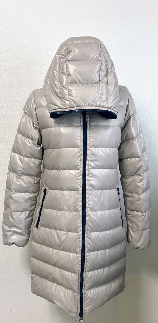 DUVETICA ACE ロングダウンコート40 ベージュ×ネイビー