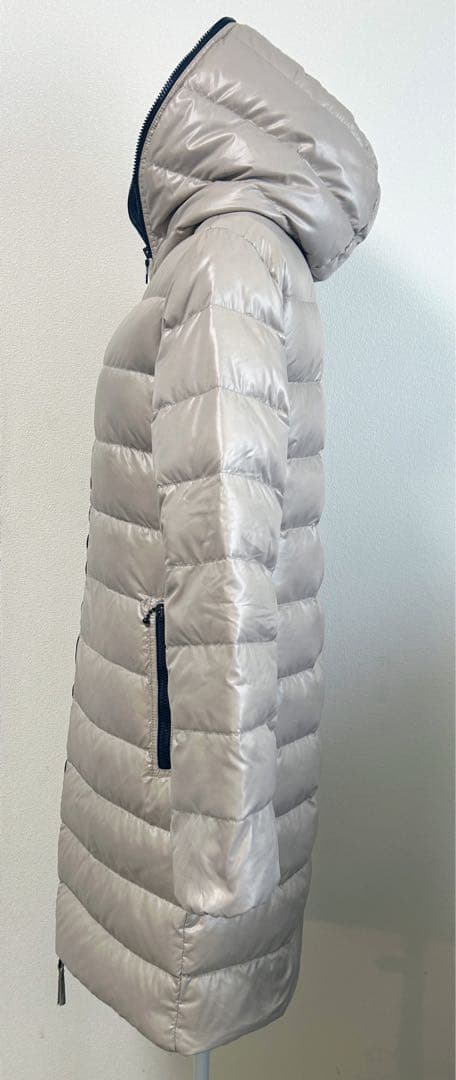 DUVETICA ACE ロングダウンコート40 ベージュ×ネイビー