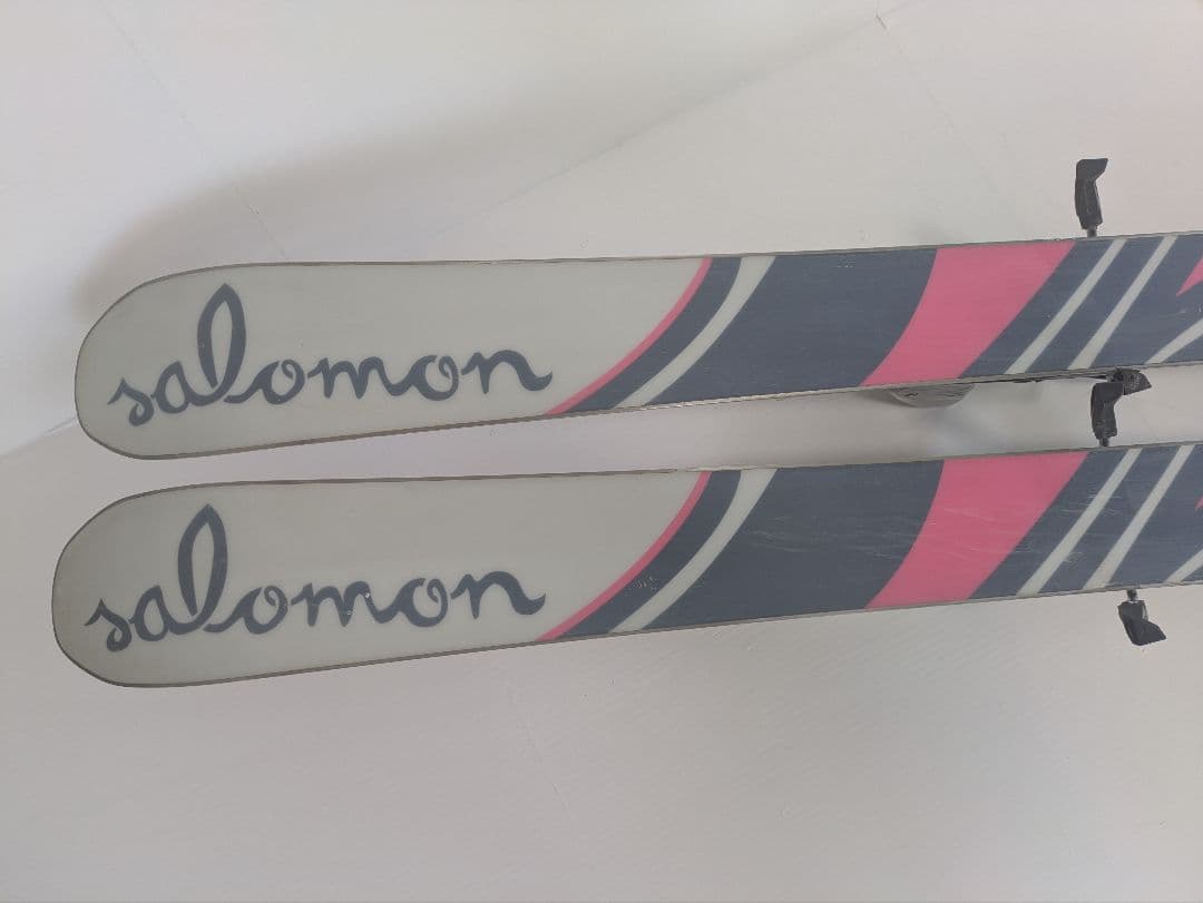 サロモン 141cm カービングスキー arc en ciel ビンディング付