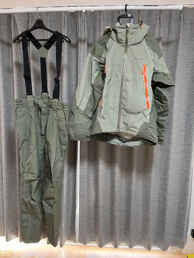 SHIMANO ゴアテックス　マスタースーツ(上下セット)