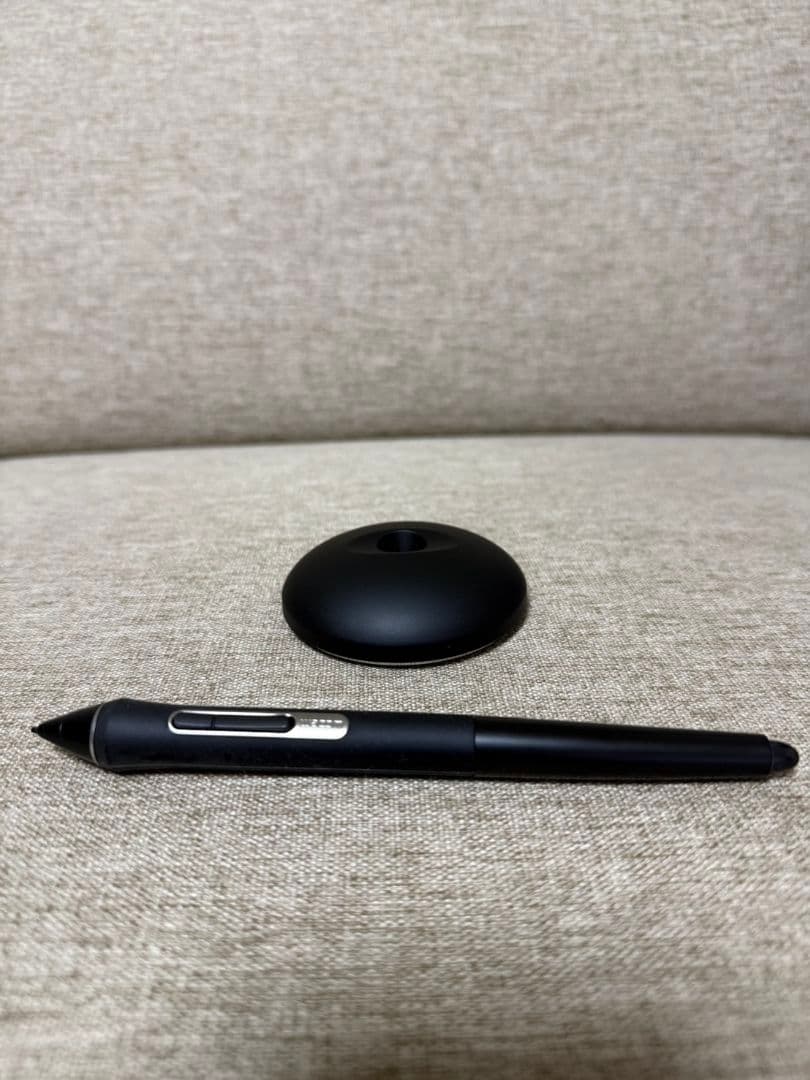 ワコム　Wacom Intuos Pro PTH-660/K0　ペンタブレット