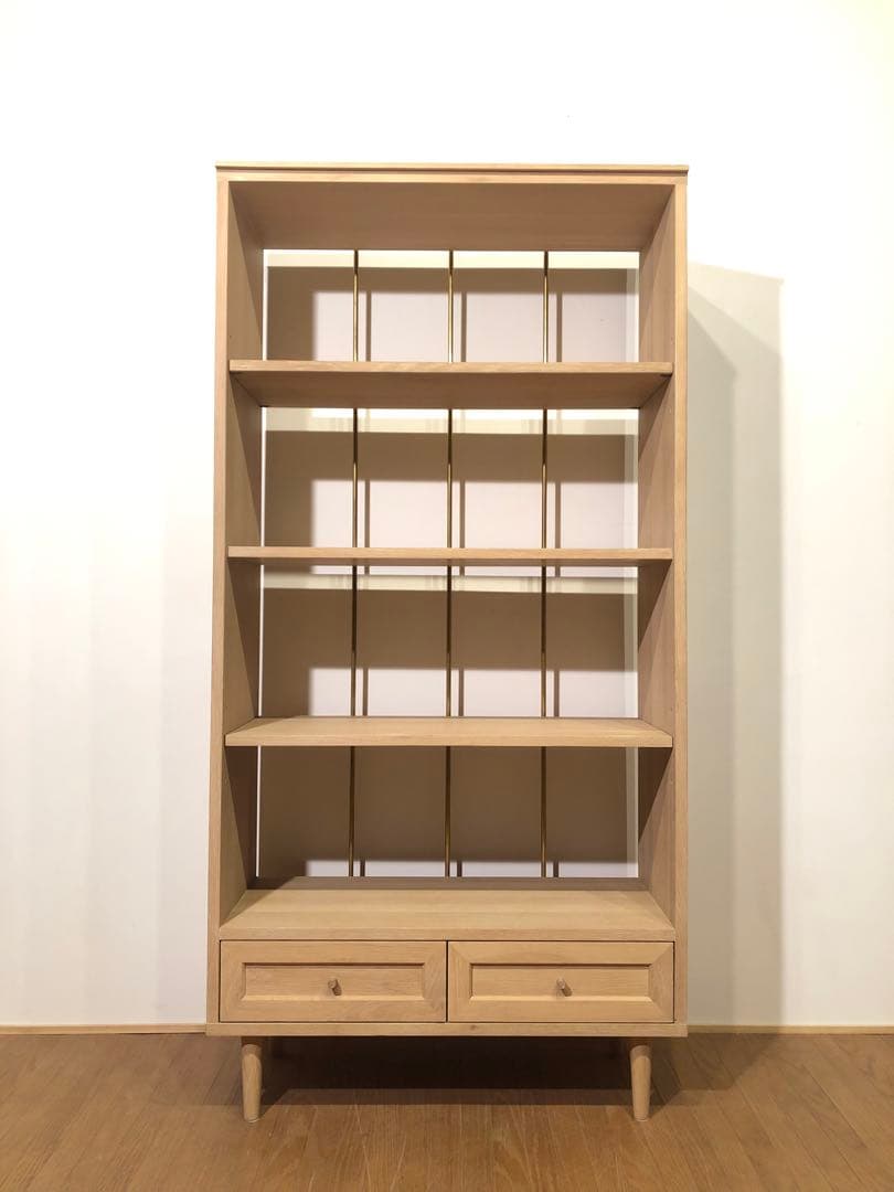 工房製作 オーク無垢 楢無垢材 本棚 飾り棚 真鍮 ホワイトオイル仕上 店舗什器