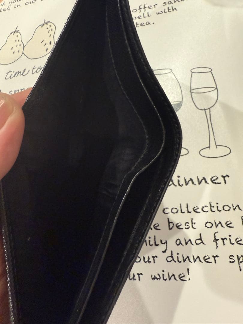 PRADA サフィアーノ 二つ折り財布　メンズ黒色