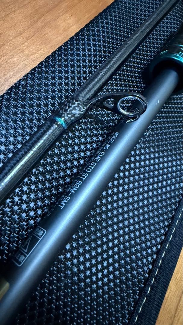 エメラルダス STOIST ST 83M-SMT エギングロッド