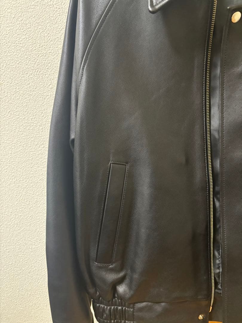 【UNIVERSAL PRODUCTS】レザーブルゾン【241-60401】