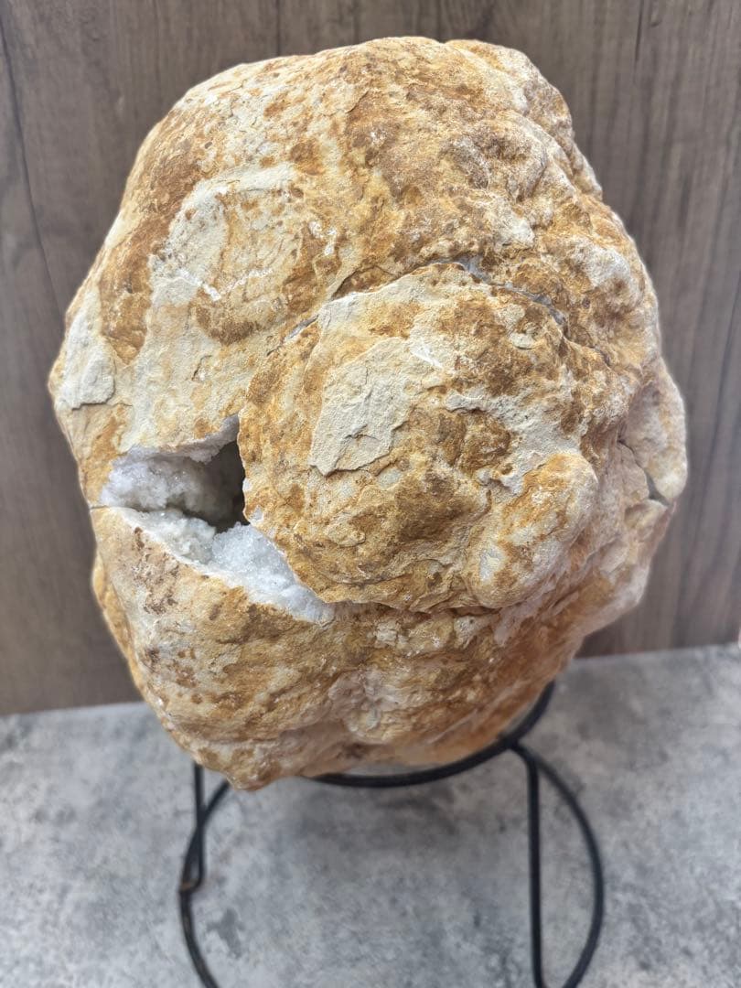 専用ページ巨大ジオード水晶ブレスレットの浄化に　台座付