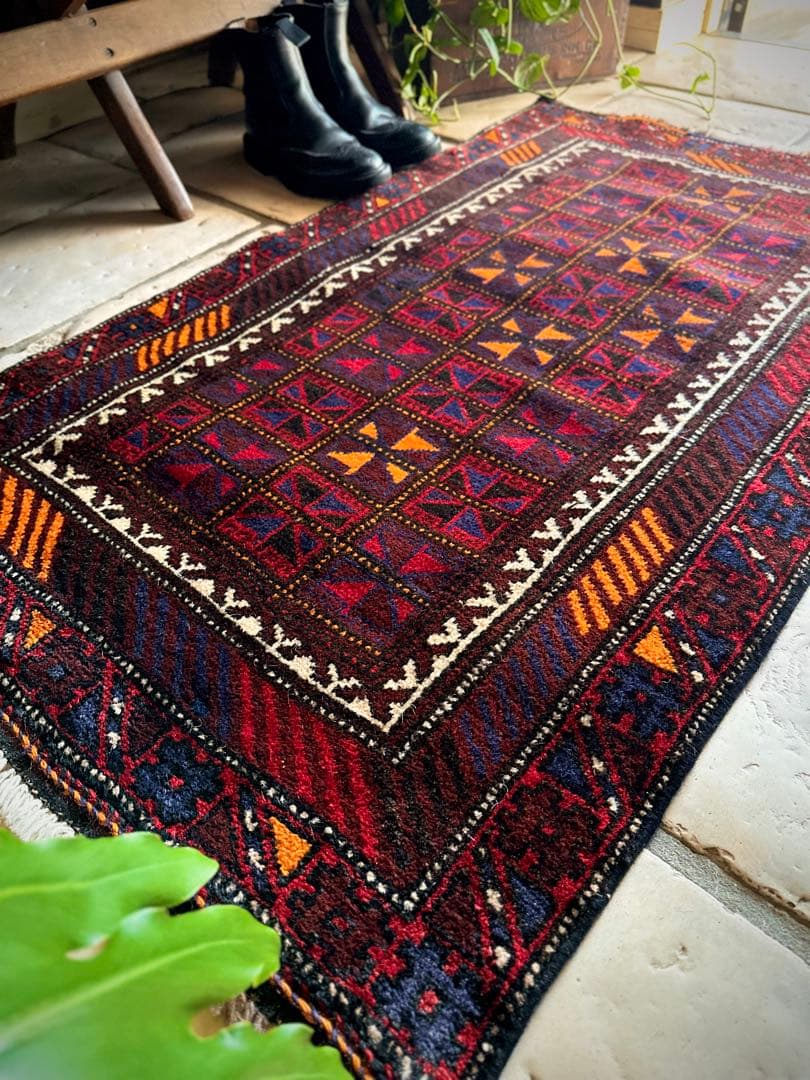 トライバルラグ　ヴィンテージラグ　バルーチ族　アフガンラグ　プリミティブアート