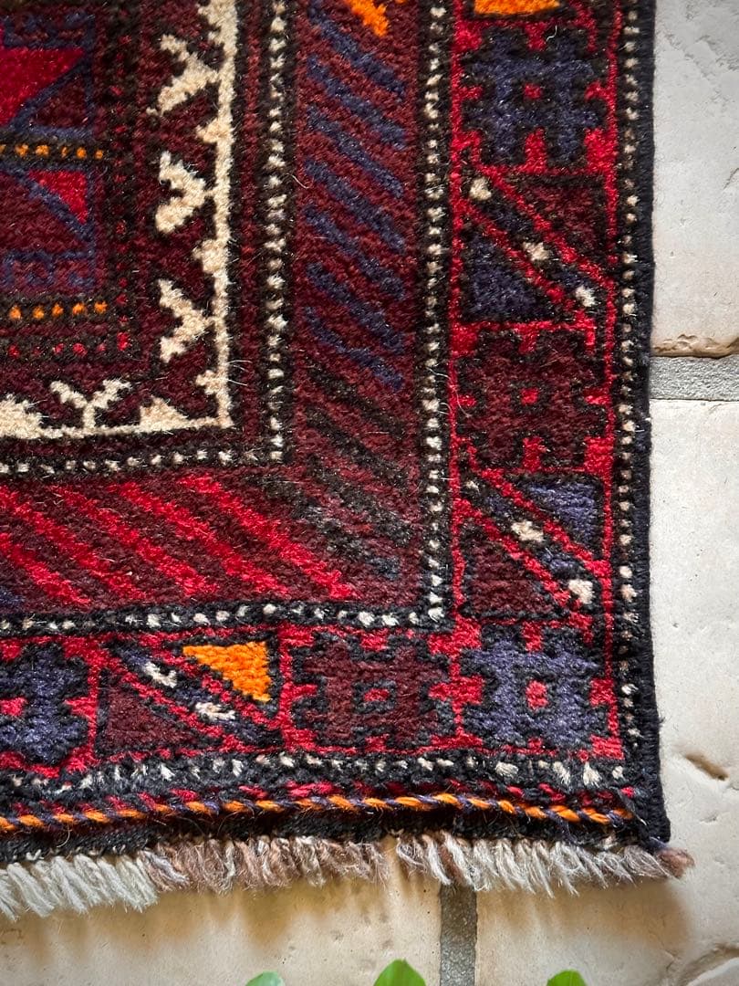 トライバルラグ　ヴィンテージラグ　バルーチ族　アフガンラグ　プリミティブアート