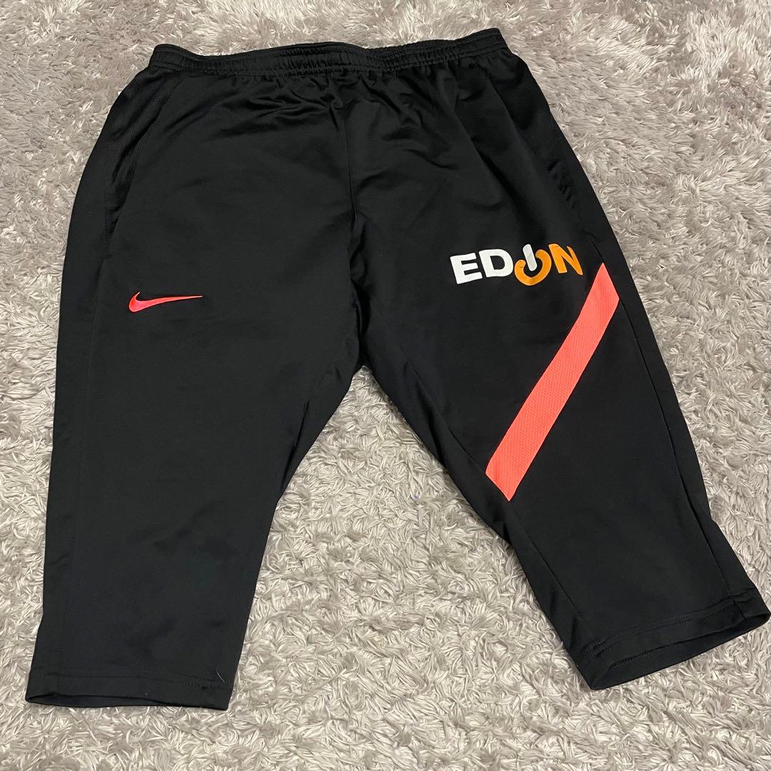 サンフレッチェ広島　選手支給品　セットアップ　近年モデル　サイズ上M 下XL