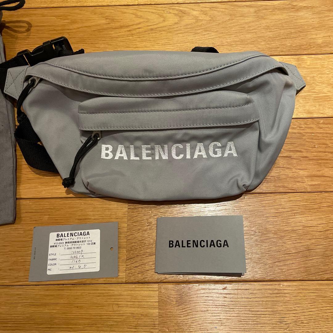 Nao_Arc さま専用です。BALENCIAGA ボディバッグ グレー