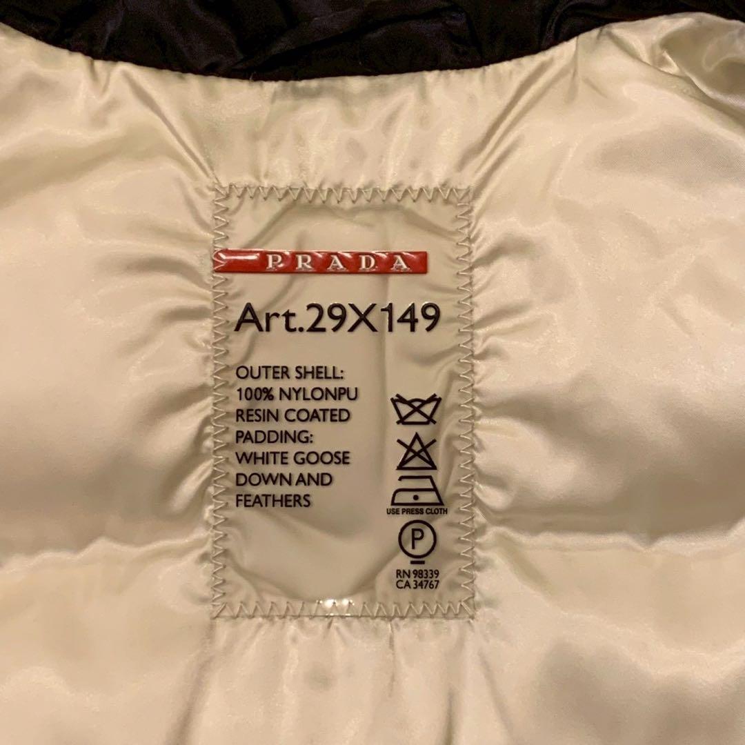 美品 プラダ ダウンベスト 三角ロゴ サフィアーノ トライアングル 40 L 黒