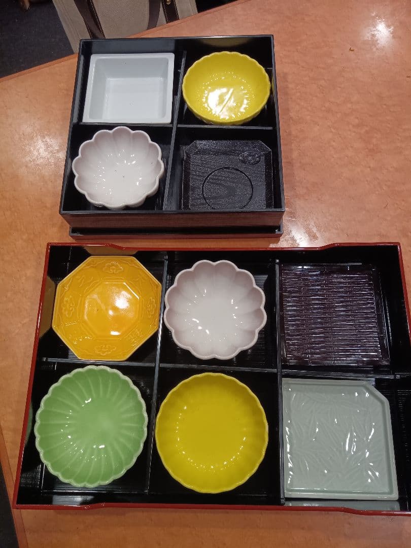 松花堂の器30セット　皿等の中子類（ほぼ新品）