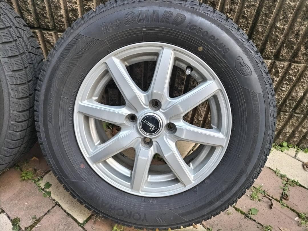 値下げ【中古品/送料込み】スタッドレスタイヤホイールセット 185/70R/14