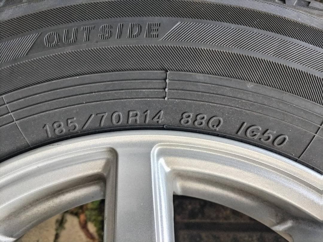 値下げ【中古品/送料込み】スタッドレスタイヤホイールセット 185/70R/14