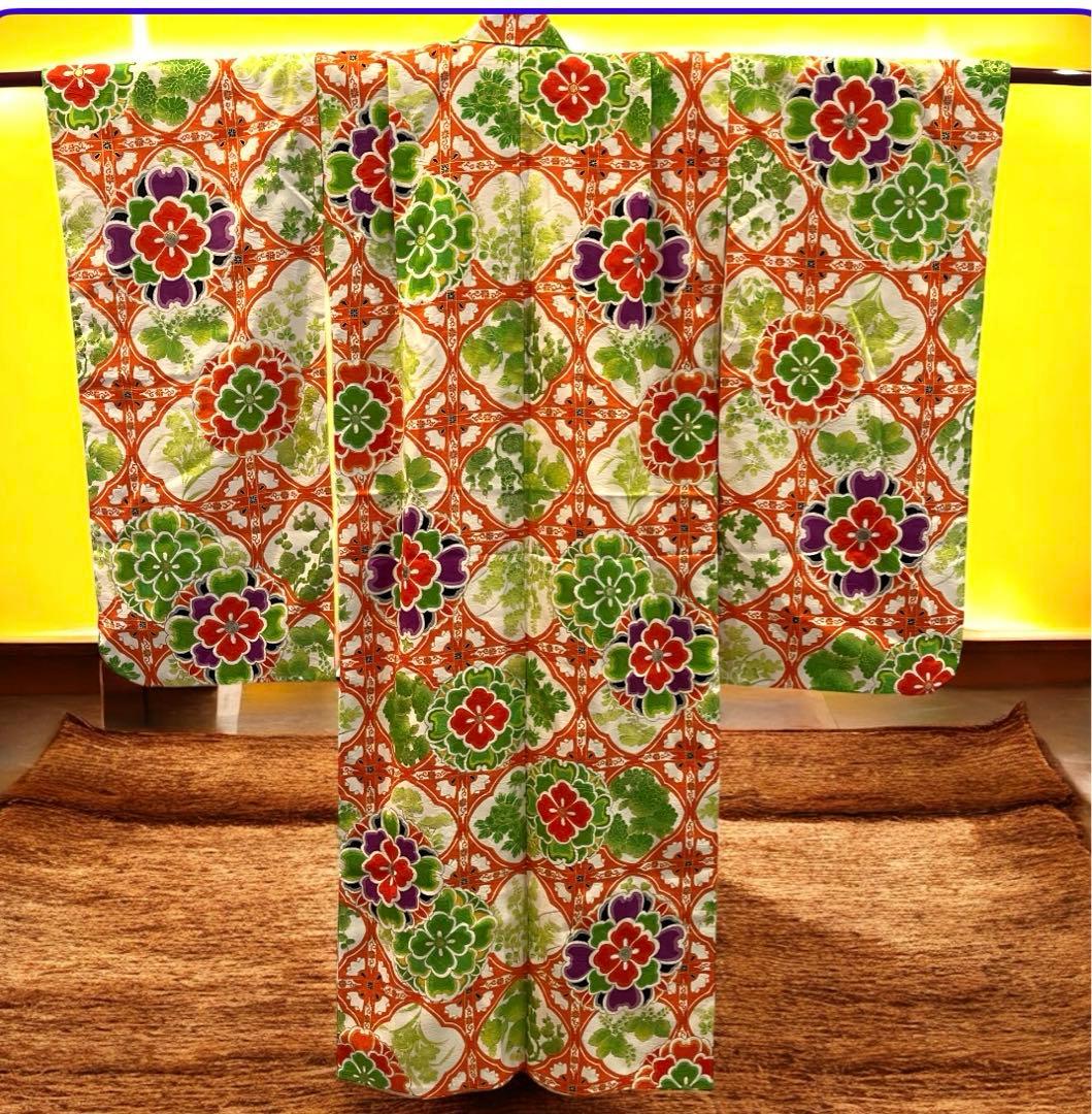 【写真映え◎】豪華正絹 七五三 レトロ花柄着物　長襦袢セット