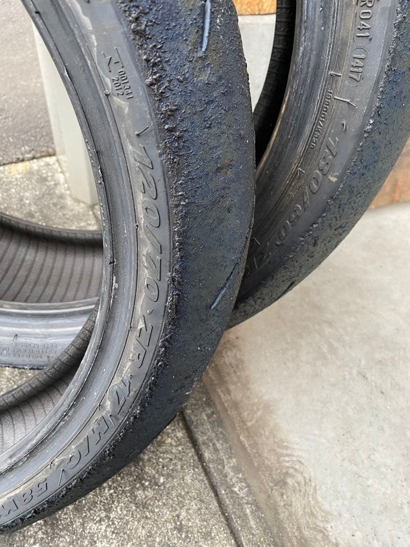 ピレリ　スーパーコルサ120/70 ZR17 180/55 ZR17