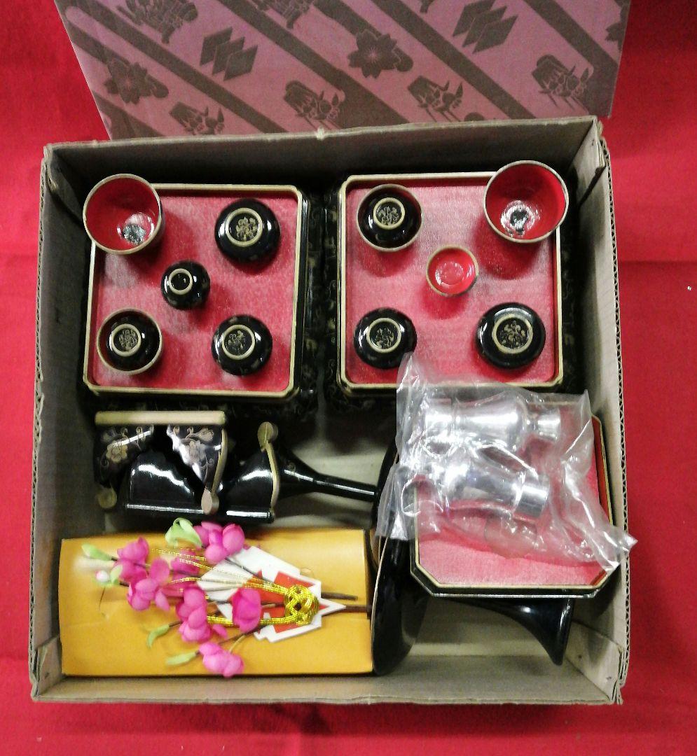 40号特選蒔絵つき雛道具箱と掛盤膳揃いセット