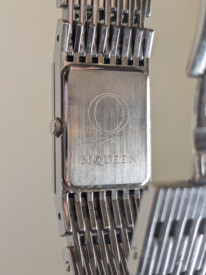 【新品電池】 アレキサンダー マックイーン 時計 吉井和哉 イエロモンキー