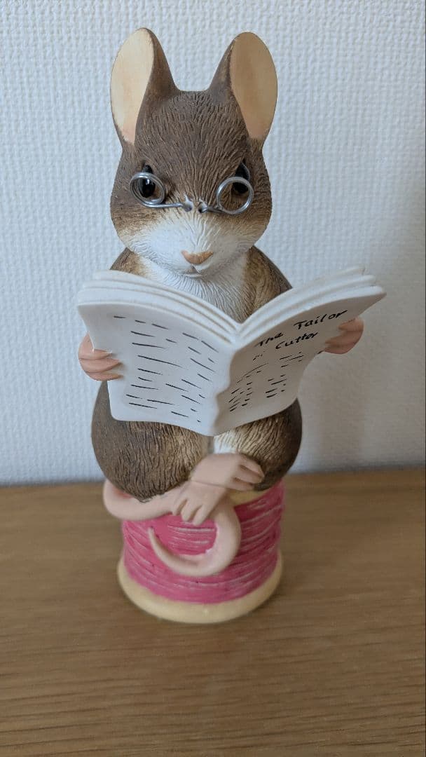 ピーターラビット 指ぬき仕立て屋ねずみ 置物